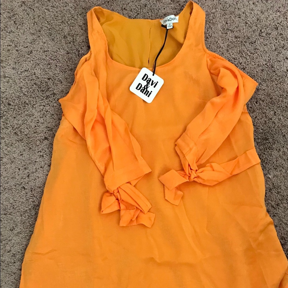 🎊HP🎉Gorgeous Gold dress - Picture 5 of 8